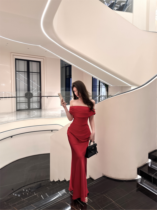 French Sloping Shoulder Red Engagement Dress - Lady Style Hip-Covering Bride's Gown