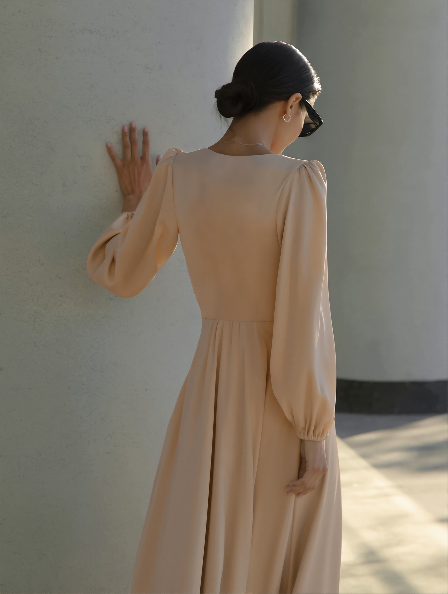 Clothing French Style Elegant Satin Lantern Sleeve Dress Women's High-end Waist Banquet Dress