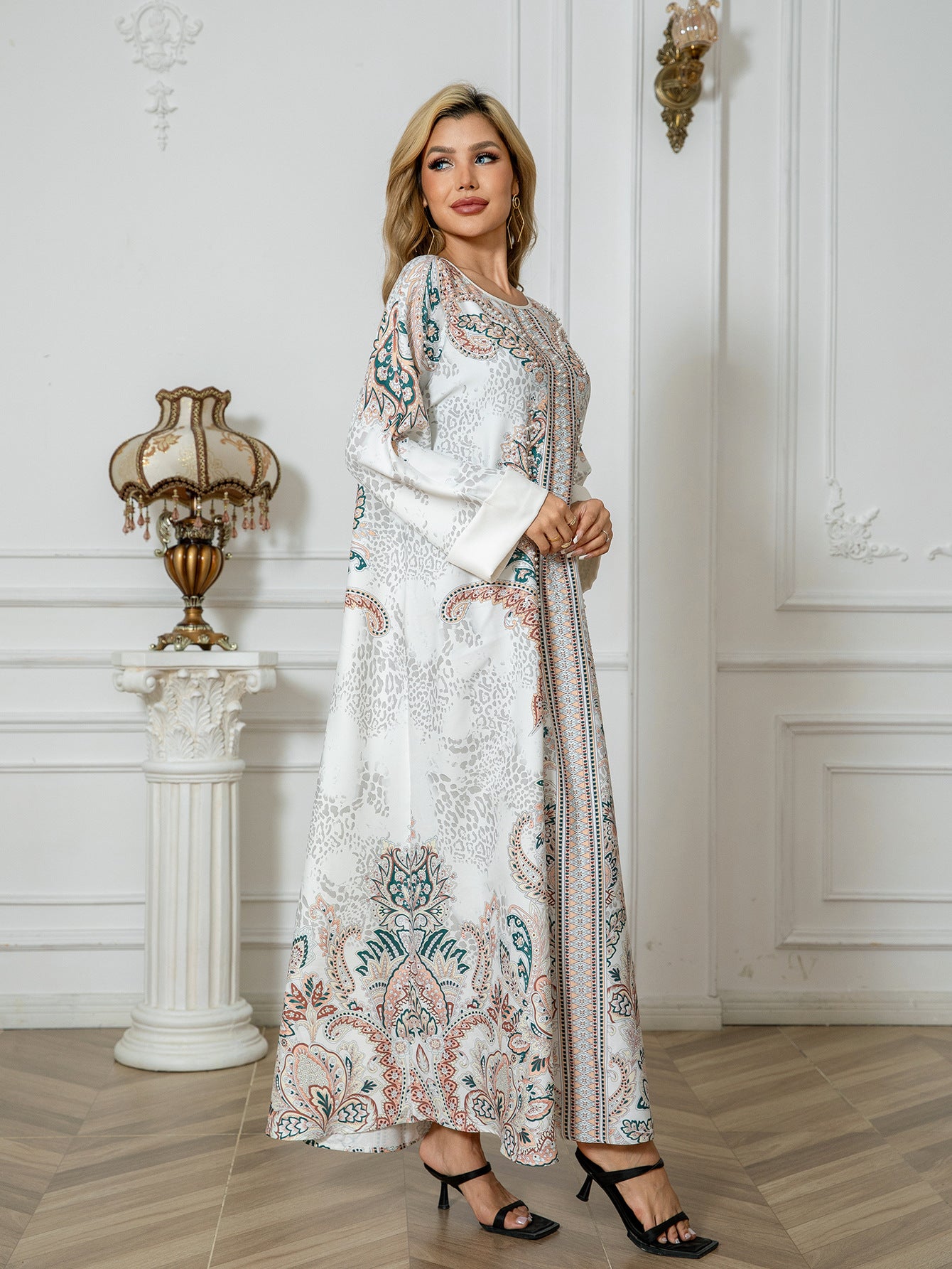 Sw1107 Middle East Cross-Border Muslim Women's Robe Printed Diamond Beaded Arabic Dress Abayas