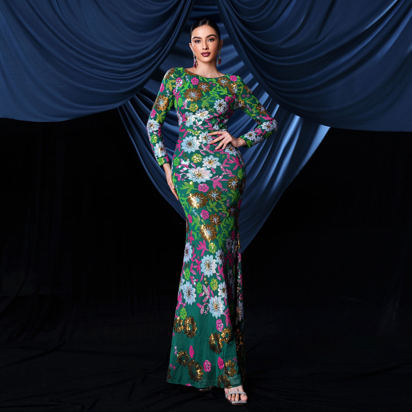 Cross-border European And American Middle Eastern Arabic Clothing Long Round Neck Long-sleeved Slim Waist Sequin Evening Dress For Women