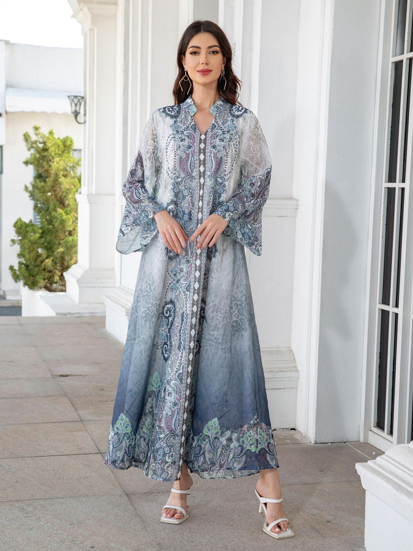 241112 Middle East Cross Border Muslim Women's Robe Embroidered Cloth Printed Rhinestone Women's Long Dress Dress Abayas